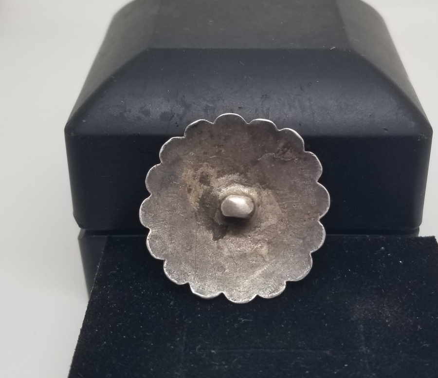 ÜZERİ ÇARKIFELEKLİ OSMANLI DÖNEMİ SAVATLI GÜMÜŞ DÜĞME