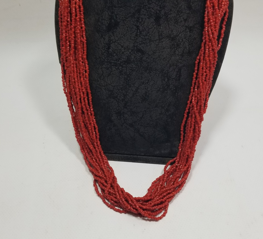 MERCANİ FORMDA YAPILMIŞ UZAKDOĞU GERDANLIK