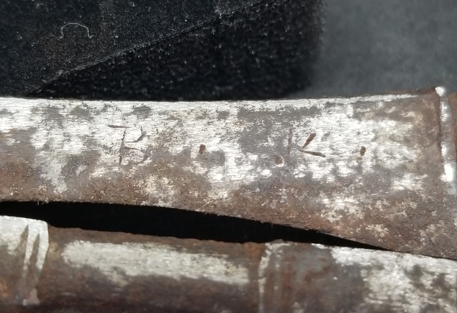 ÜZERİ YAZILI OSMANLI DÖNEMİ CEVİZ - FINDIK KIRACAĞI