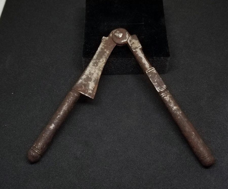 ÜZERİ YAZILI OSMANLI DÖNEMİ CEVİZ - FINDIK KIRACAĞI