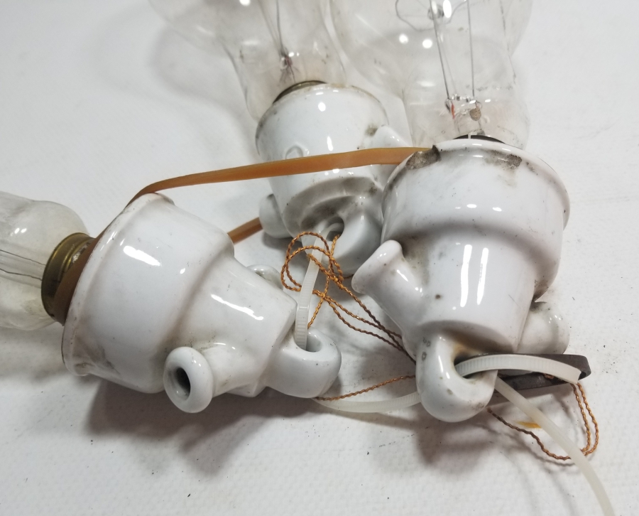 PORSELEN DUYLU ANTİKA LAMBA LOTU