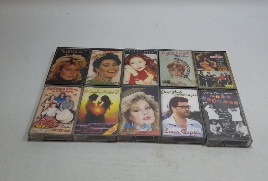 İÇLERİ DOLU NOSTALJİK KASET LOTU