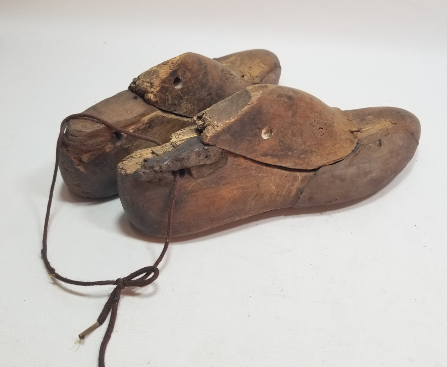 OSMANLI DÖNEMİ EL YAPIMI AHŞAP AYAKKABICI KALIBI