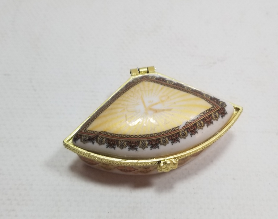 ÜZERİ YAZILI ANTİKA PORSELEN MÜCEVHER KUTUSU