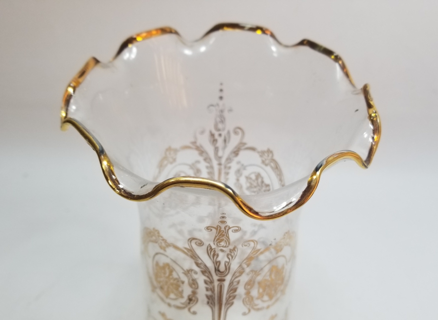 ÜZERİ ALTIN VARAKLI ANTİKA GAZ LAMBASI CAMI