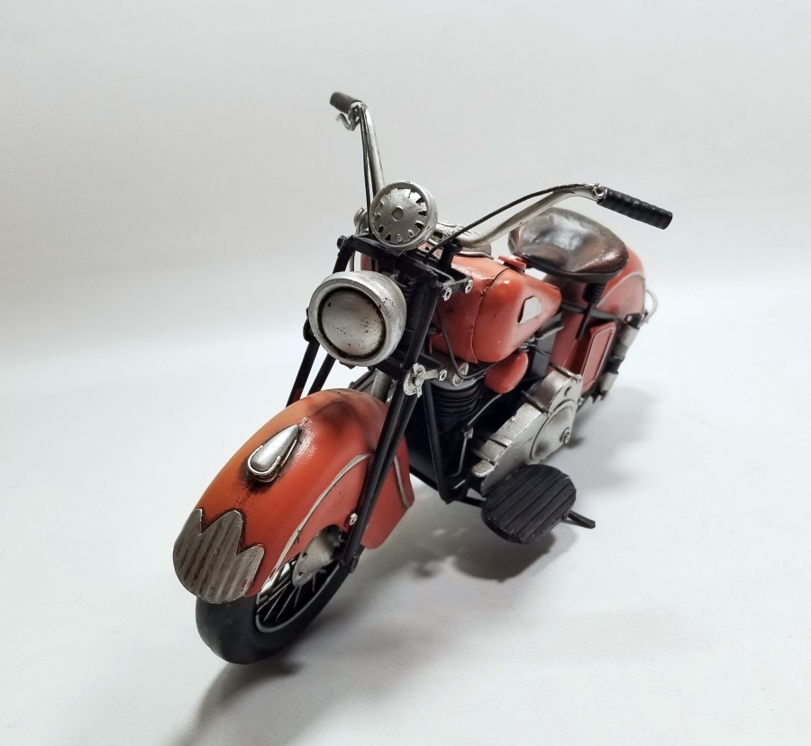 ANTİKA GÖRÜNÜMLÜ DEKORATİF METAL MOTOSİKLET