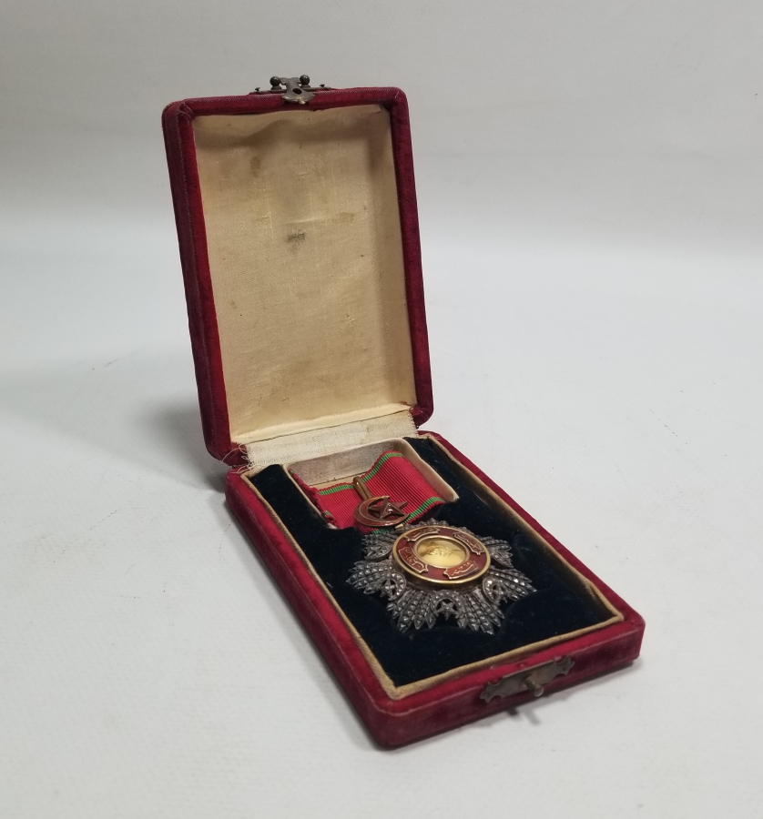 ORJİNAL KUTUSUNDA 3. DERECE MECİDİ NİŞANI