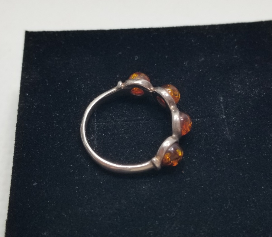 İÇİ FOSİLLİ DAMLA KEHRİBAR ÖZEL YAPIM YÜZÜK