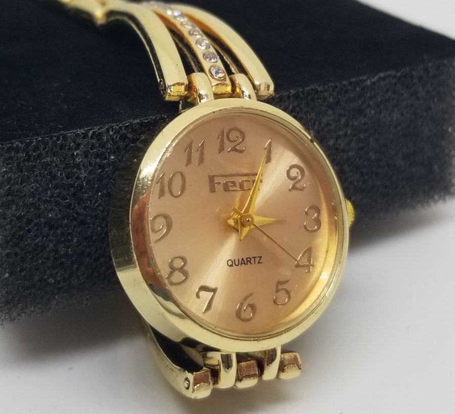 ALTIN KAPLAMA NOSTALJİK KOL SAATİ