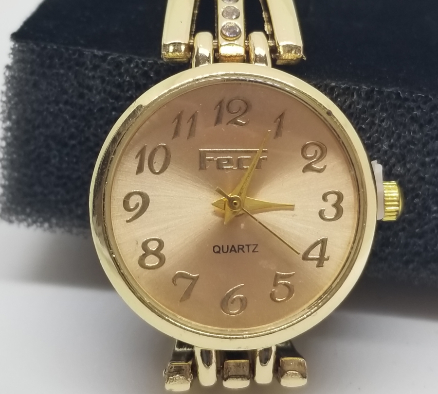 ALTIN KAPLAMA NOSTALJİK KOL SAATİ