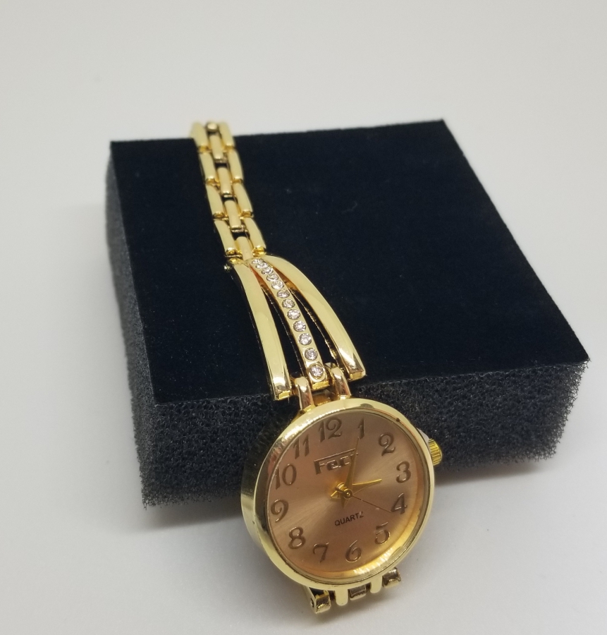 ALTIN KAPLAMA NOSTALJİK KOL SAATİ