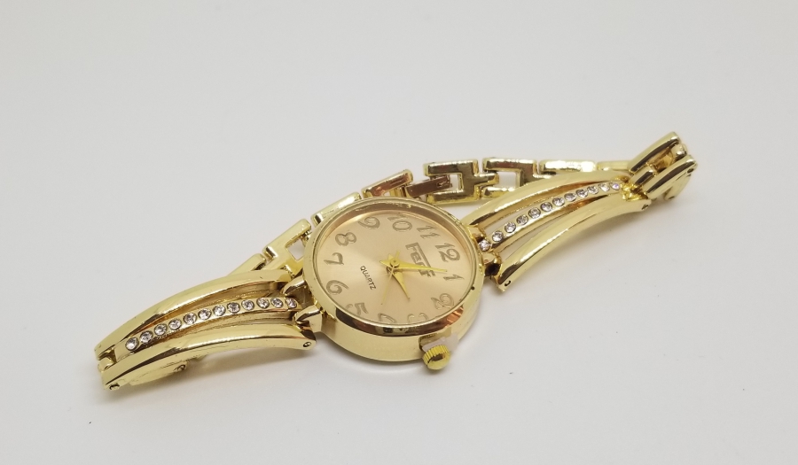 ALTIN KAPLAMA NOSTALJİK KOL SAATİ