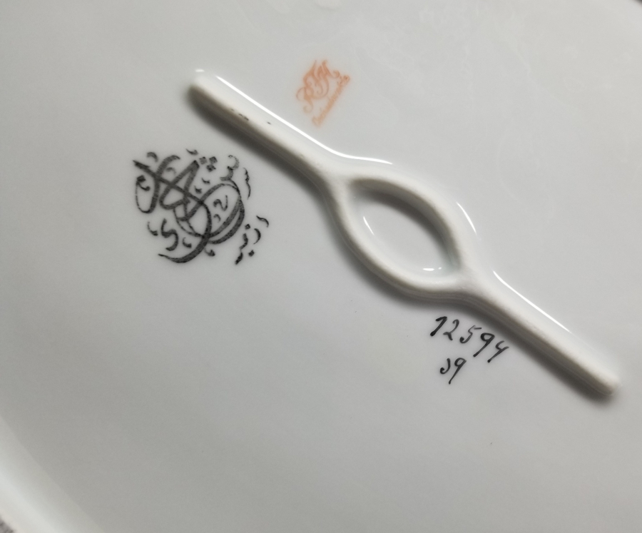 ARKASI OSMANLICA YAZILI VE ALTIN VARAKLI BÜYÜK BOY KAYIK TABAK - SALATA TABAĞI