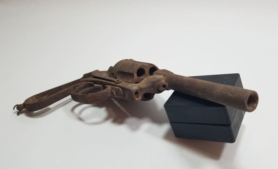 1. DÜNYA SAVAŞI DÖNEMİ OSMANLI SUBAY TABANCASI İSKELETİ