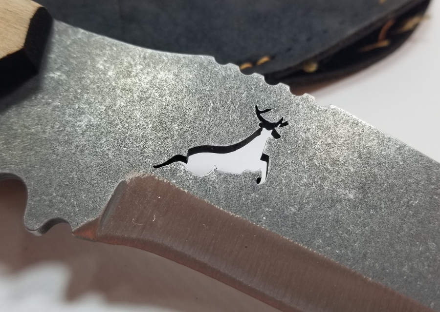 ÜZERİ GEYİK FİGÜRLÜ ÖZEL YAPIM BÜYÜK BOY KAMPÇI BIÇAĞI