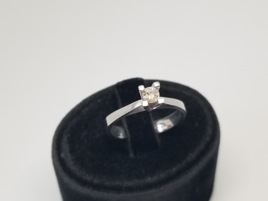 PIRLANTA TAŞLI TEKTAŞ YÜZÜK