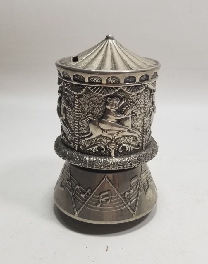 AVRUPA YAPIMI KUMBARALI MÜZİK KUTUSU