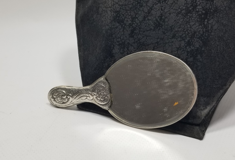 KABARTMA İŞÇİLİKLİ ANTİKA GÜMÜŞ EL AYNASI