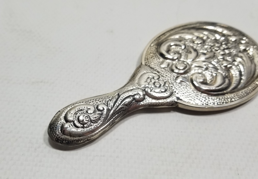 KABARTMA İŞÇİLİKLİ ANTİKA GÜMÜŞ EL AYNASI