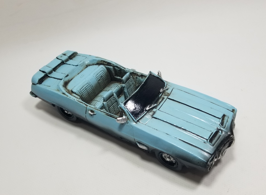 DEKORATİF OYUNCAK ARABA