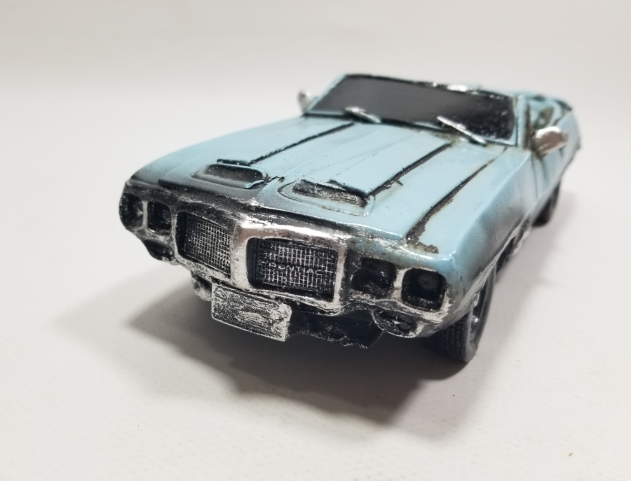 DEKORATİF OYUNCAK ARABA