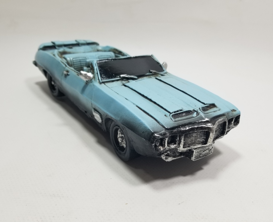 DEKORATİF OYUNCAK ARABA