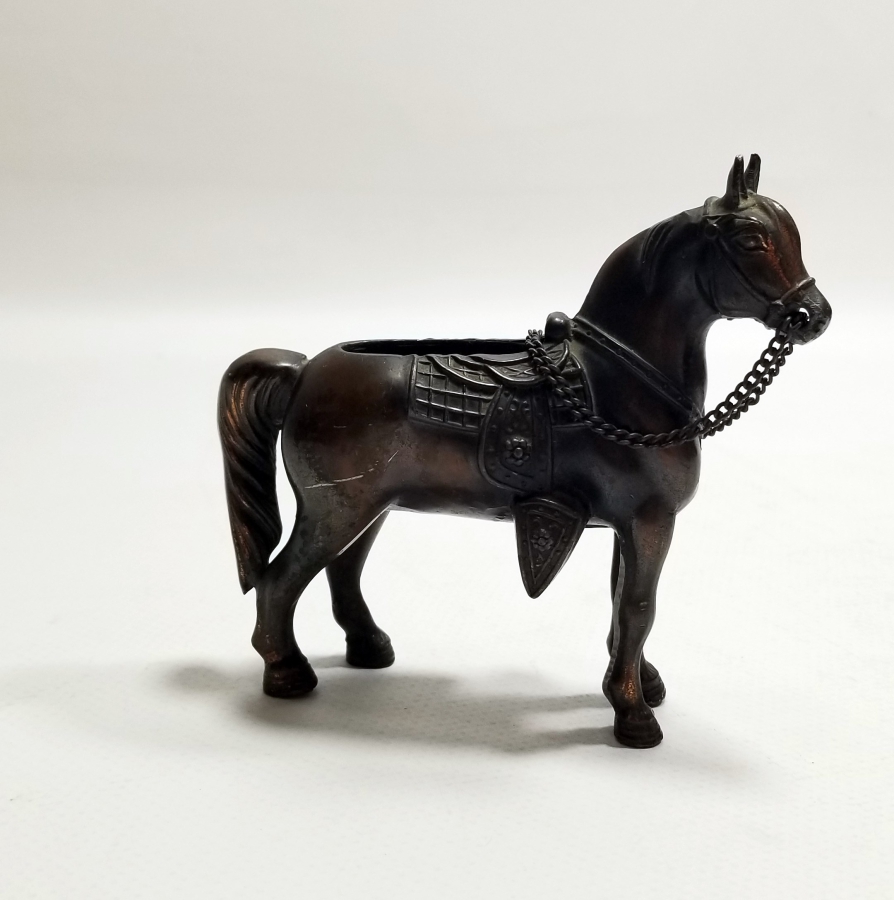 KABARTMA İŞÇİLİKLİ DEKORATİF PİRİNÇ AT FİGÜRÜ