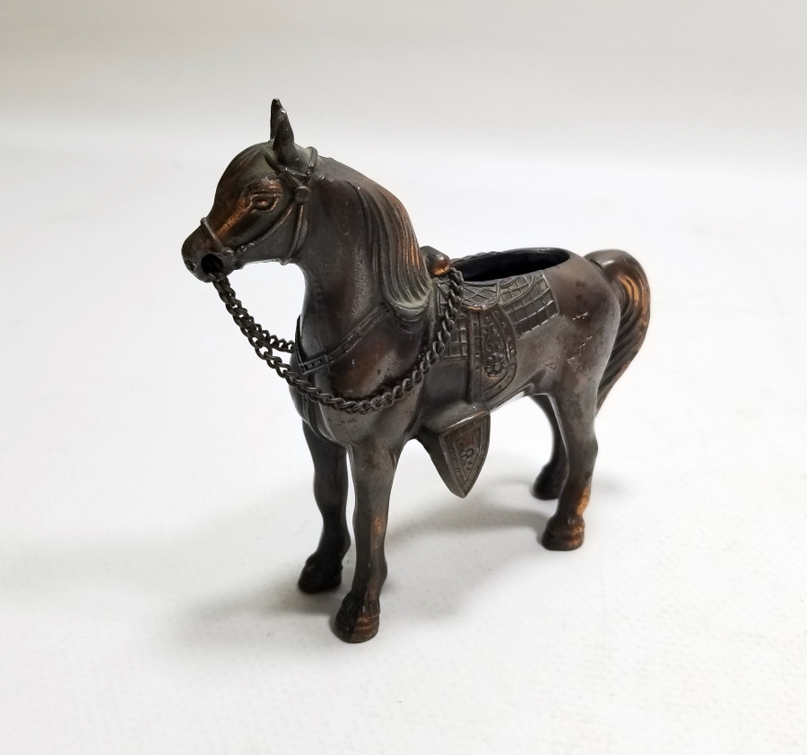 KABARTMA İŞÇİLİKLİ DEKORATİF PİRİNÇ AT FİGÜRÜ