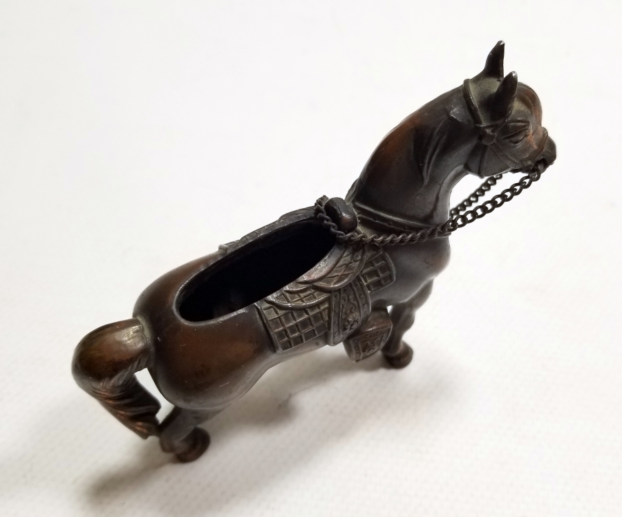 KABARTMA İŞÇİLİKLİ DEKORATİF PİRİNÇ AT FİGÜRÜ