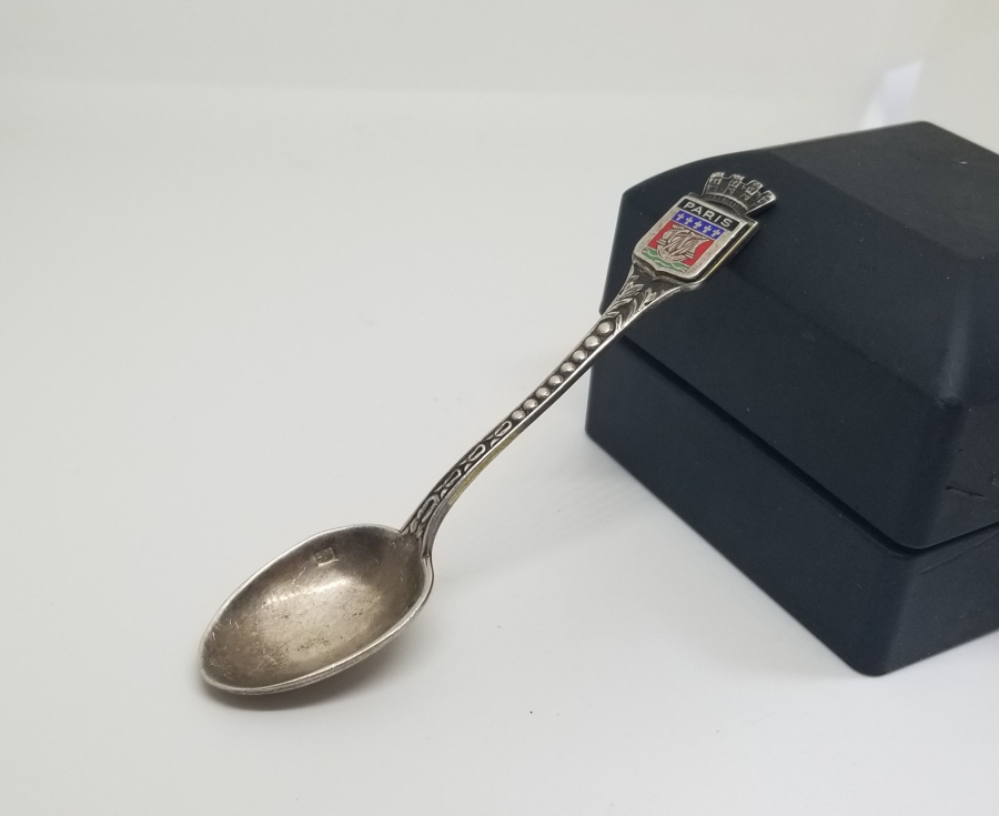 MİNE İŞÇİLİKLİ VE KABARTMA İŞÇİLİKLİ ANTİKA HATIRA GÜMÜŞ KAŞIK