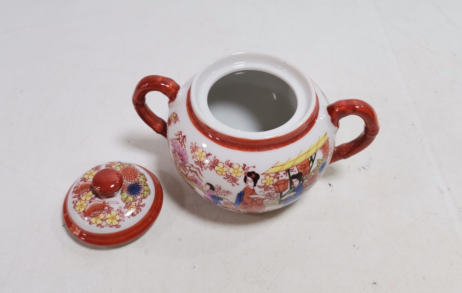 UZAK DOĞU YAPIMI PORSELEN ŞEKERLİK