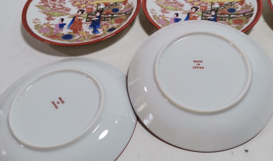 UZAK DOĞU YAPIMI PORSELEN BARDAK ALTLIĞI TAKIMI