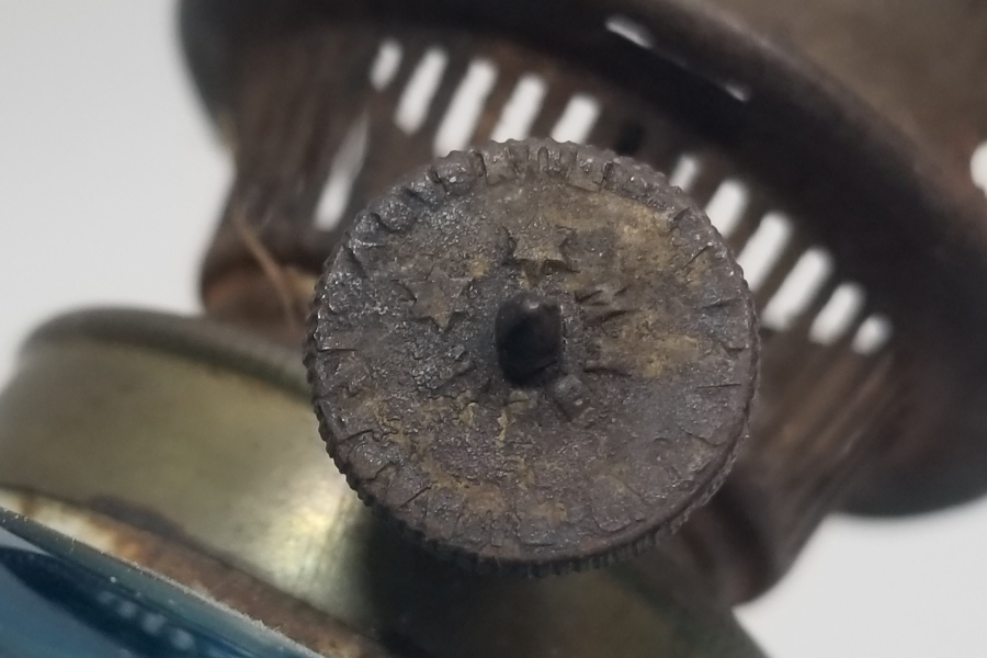 NADİR RENKTE ANTİKA GAZ LAMBASI