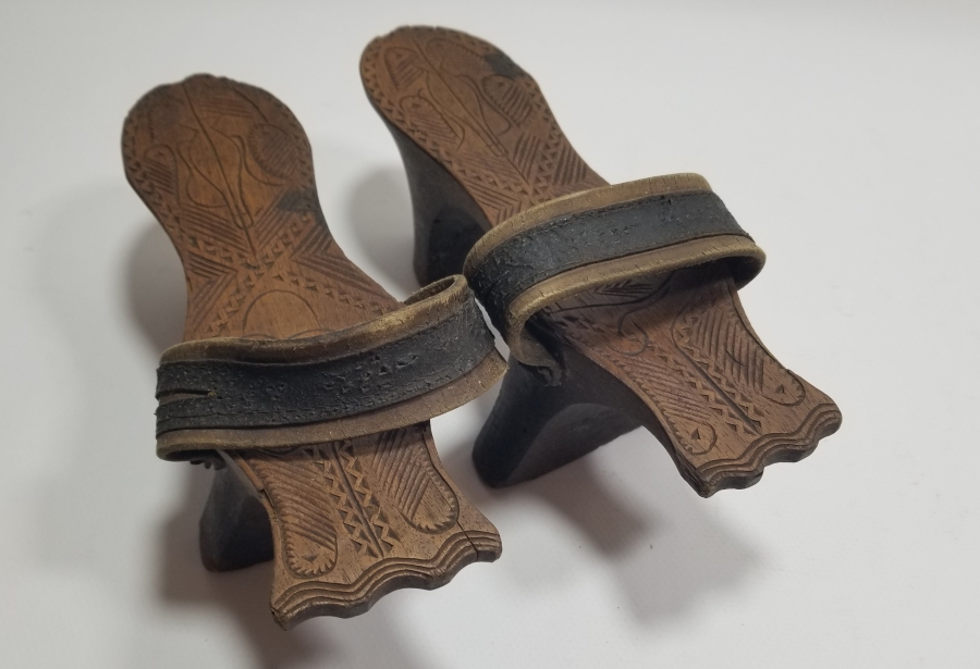 ÜZERİ İBRİK GÖRSELLİ OSMANLI DÖNEMİ EL OYMA GELİN HAMAM TAKUNYASI - NALINI