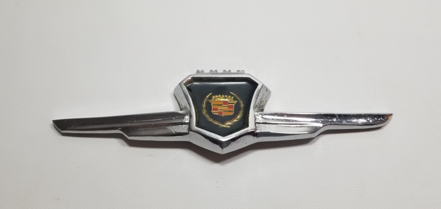 ANTİKA CADİLLAC ARABA AMBLEMİ