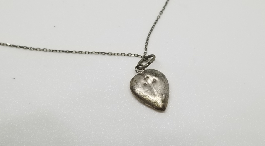 KALP FORMLU GÜMÜŞ KOLYE