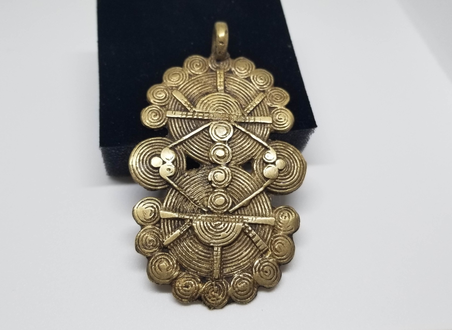 KABARTMA İŞÇİLİKLİ ANTİKA TÜRKMEN KOLYE - GERDANLIK PARÇASI