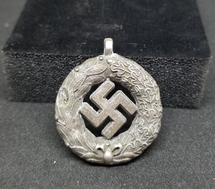 2. DÜNYA SAVAŞI DÖNEMİ ÜZERİ GAMALI HAÇLI NADİR GÜMÜŞ KOLYE