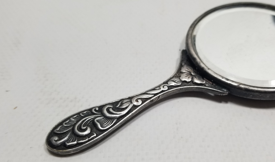 KABARTMA İŞÇİLİKLİ DANİMARKA YAPIMI ANTİKA GÜMÜŞ EL AYNASI