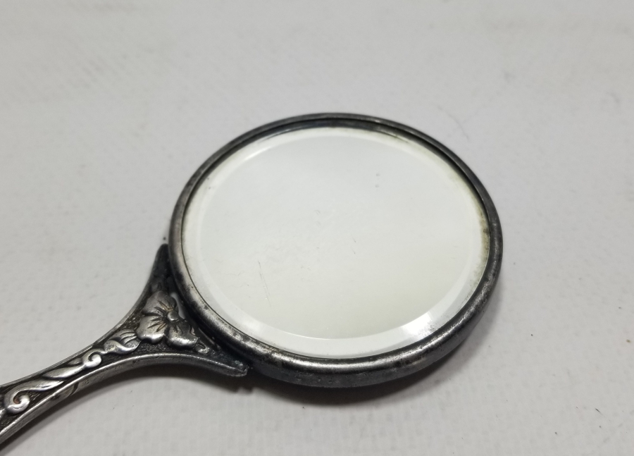 KABARTMA İŞÇİLİKLİ DANİMARKA YAPIMI ANTİKA GÜMÜŞ EL AYNASI