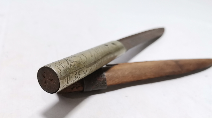 OSMANLI DÖNEMİ ORİJİNAL KININDA NADİR TİPTE BURSA BIÇAĞI