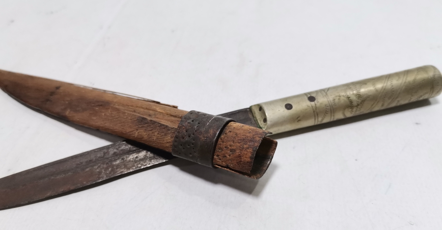 OSMANLI DÖNEMİ ORİJİNAL KININDA NADİR TİPTE BURSA BIÇAĞI