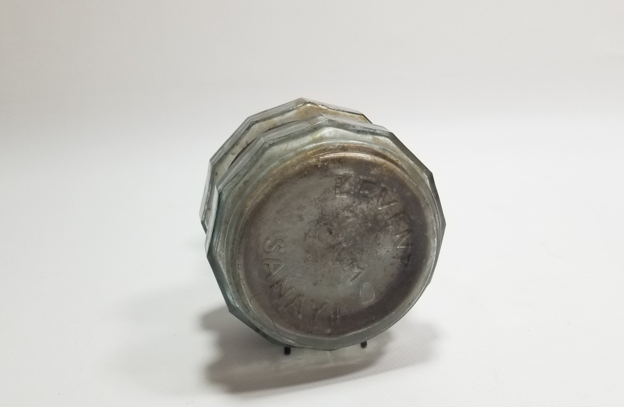 KÖŞELİ FORMLU YERLİ YAPIM ANTİKA GAZ LAMBASI