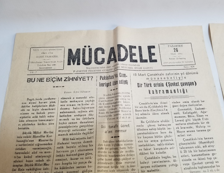 MÜCADELE İSİMLİ 2 ADET GAZETE