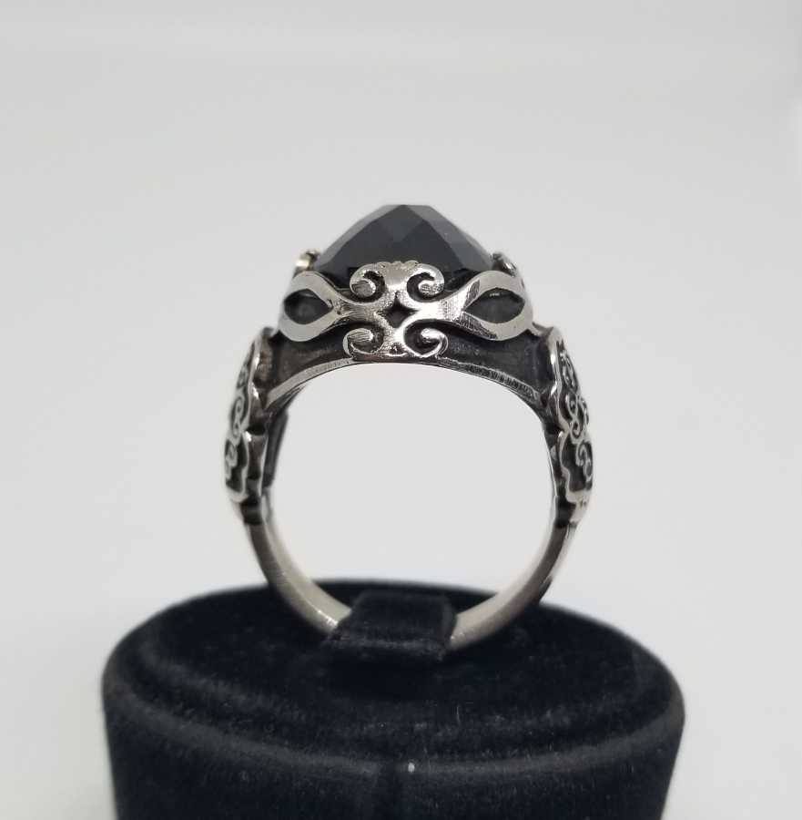 KABARTMA İŞÇİLİKLİ BÜYÜK BOY GÜMÜŞ YÜZÜK