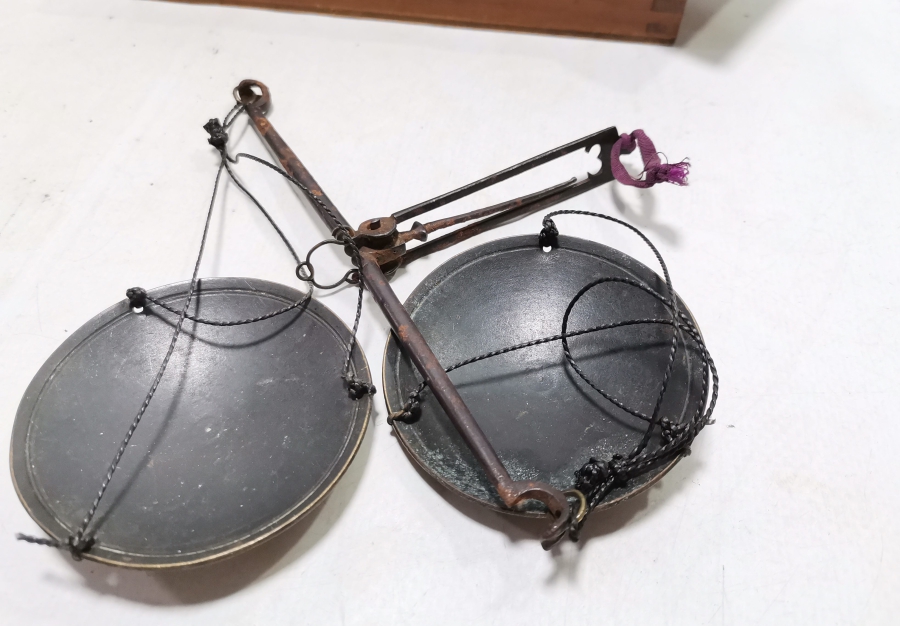 ORİJİNAL KUTUSUNDA OSMANLI DÖNEMİ NADİR AFYON TERAZİSİ