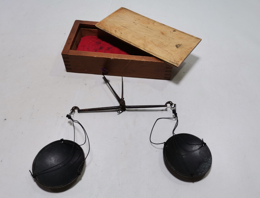 ORİJİNAL KUTUSUNDA OSMANLI DÖNEMİ NADİR AFYON TERAZİSİ