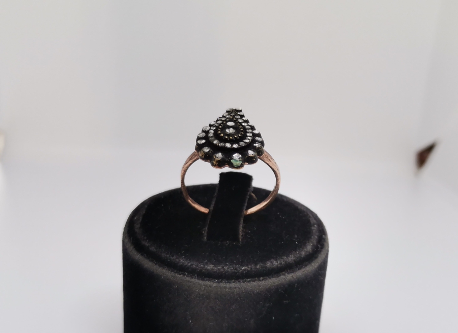 ÖZEL YAPIM ELMAS TAŞLI MEKİK YÜZÜK