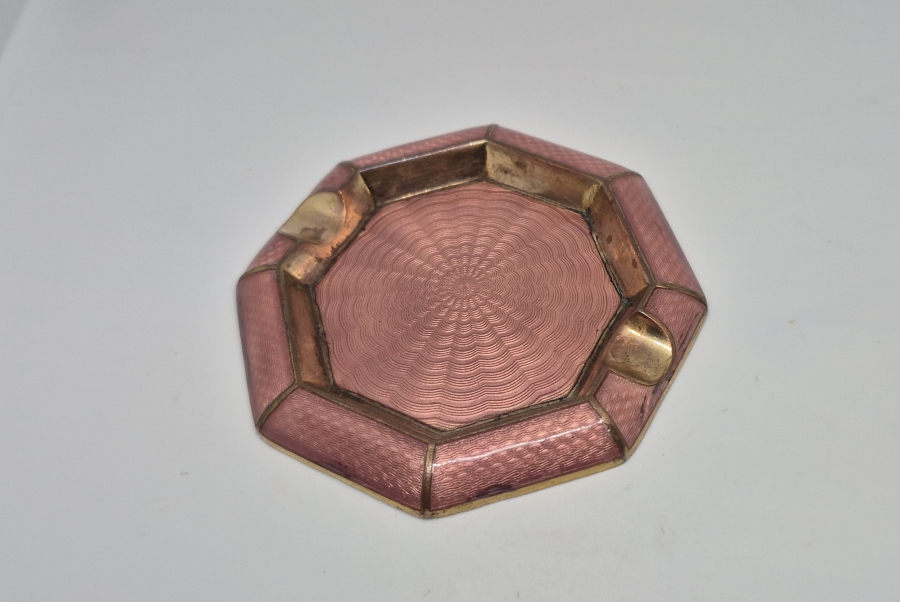 MİNE İŞÇİLİKLİ ANTİKA KÜLLÜK