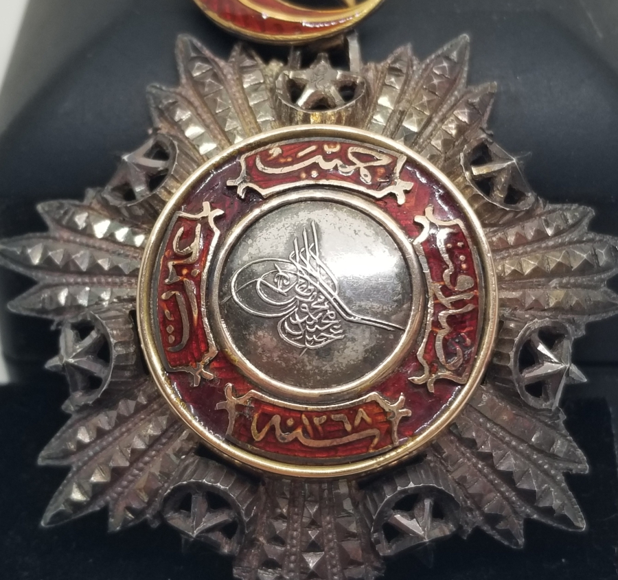 ORJİNAL ASKISI İLE 5. DERECE MECİDİ NİŞANI